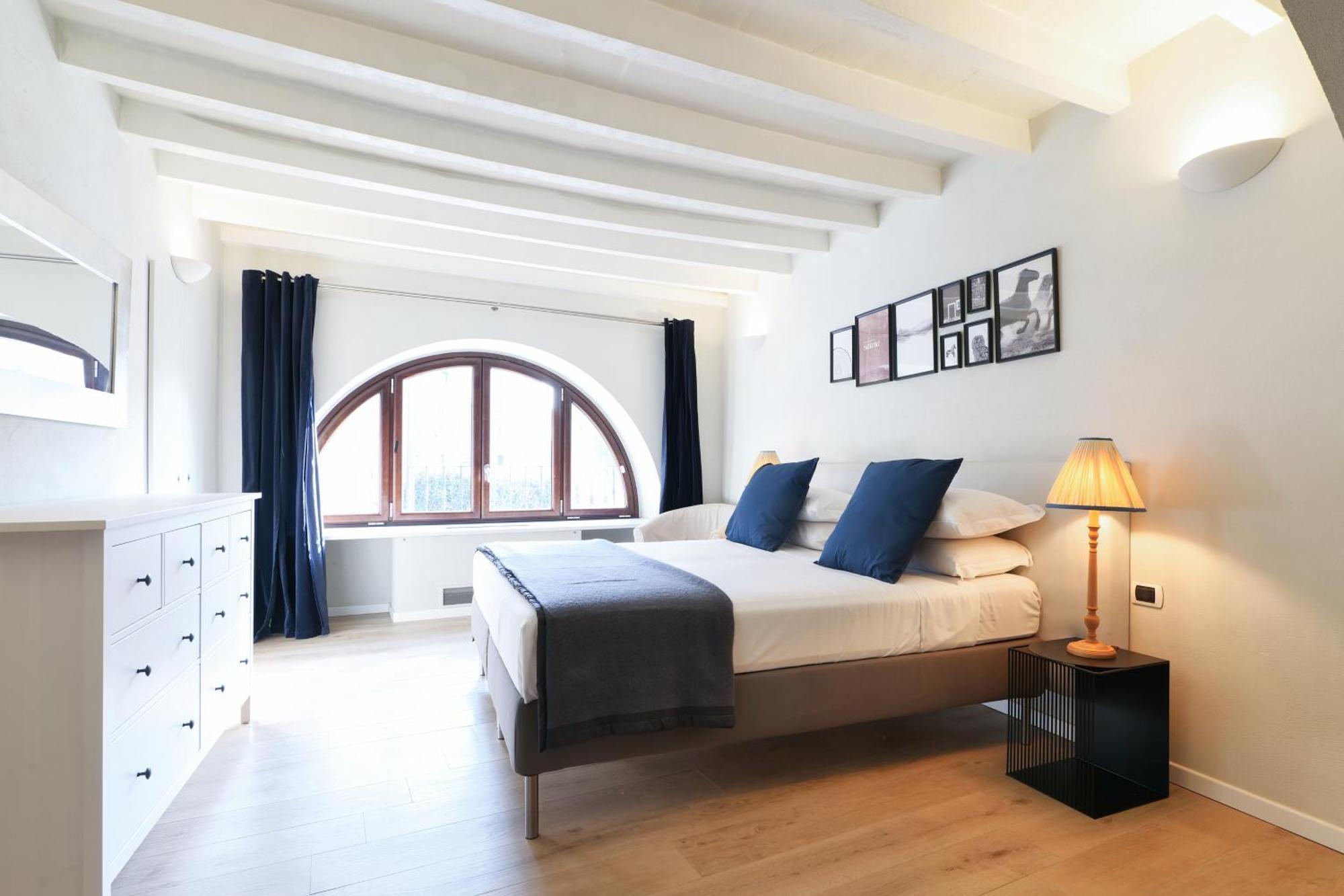 Elegant Rosales Apt. Milán Exteriér fotografie